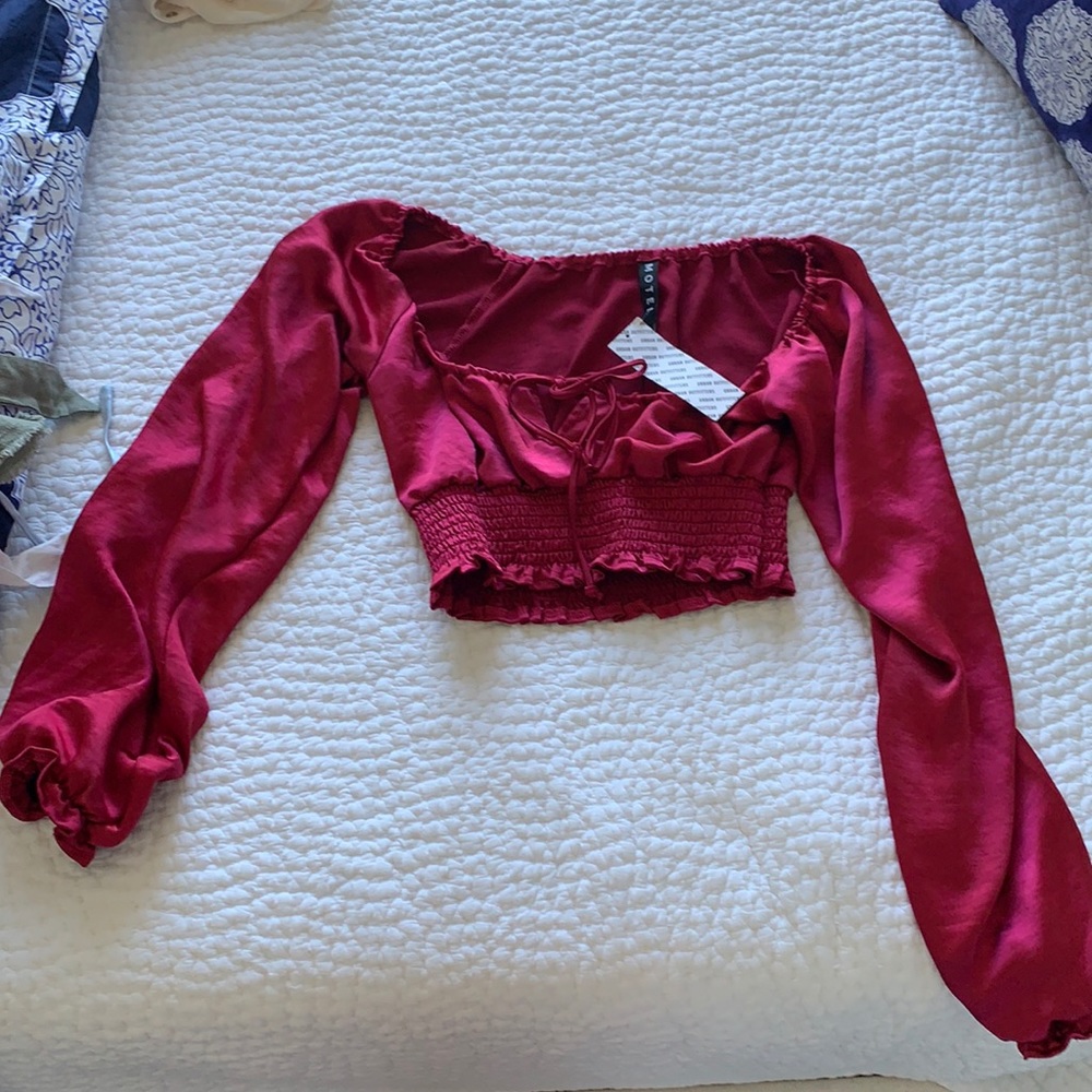 Raspberry cropped satin lancer top